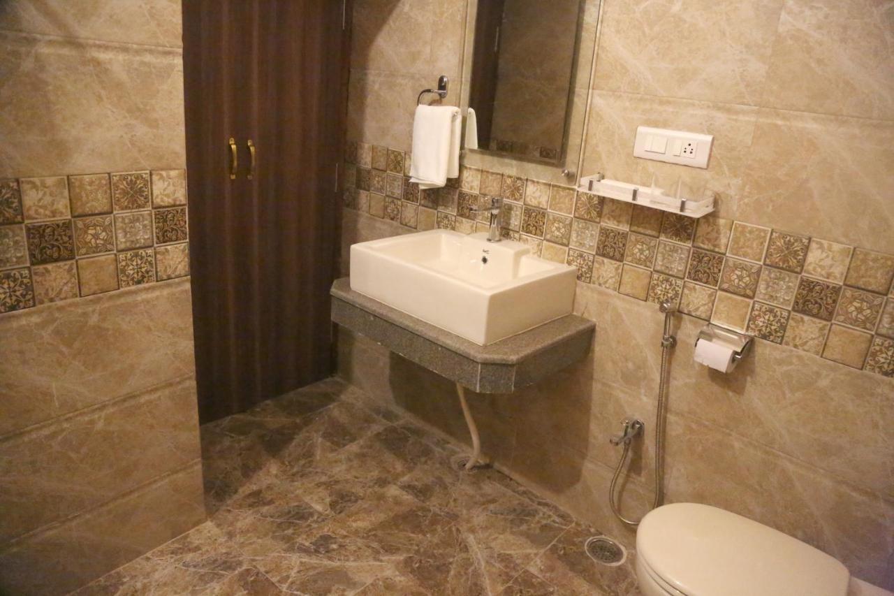 Vijaigarh Kothi - Heritage Boutique Varanasi Eksteriør bilde