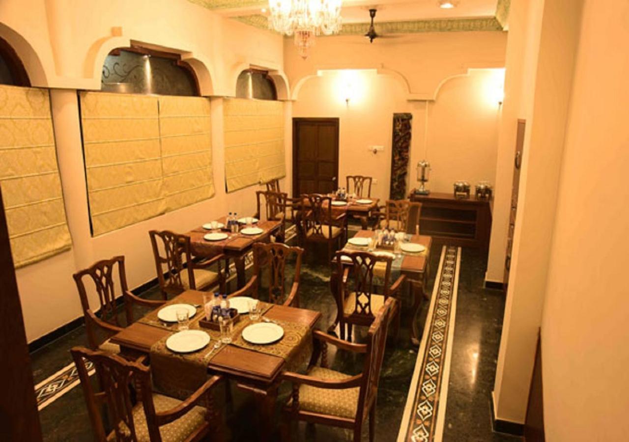 Vijaigarh Kothi - Heritage Boutique Varanasi Eksteriør bilde
